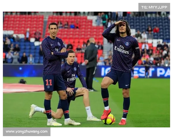 巴黎圣日耳曼明星球员关键时刻的精彩表现与决胜影响力分析